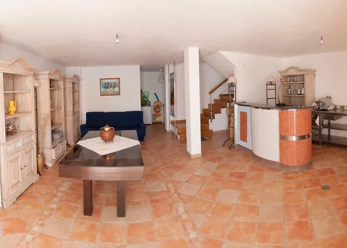 Дом отдыха Fabulous House On The Atlantic Балеал