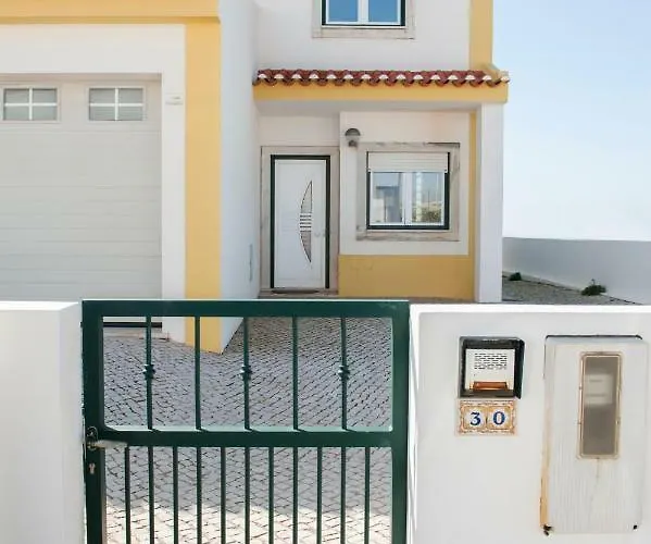 Дом отдыха Fabulous House On The Atlantic *